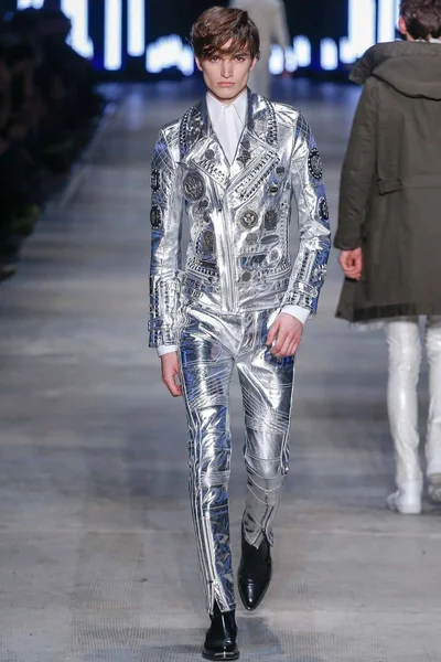 Look 36